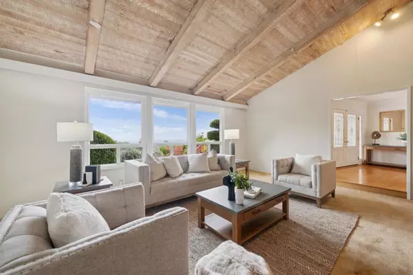 Saratoga, CA 95070,21193 Michaels DR