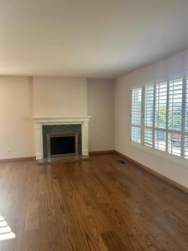 San Mateo, CA 94403,423 La Casa AVE