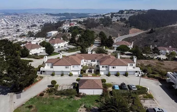 741 Pointe Pacific DR #10, Daly City, CA 94014