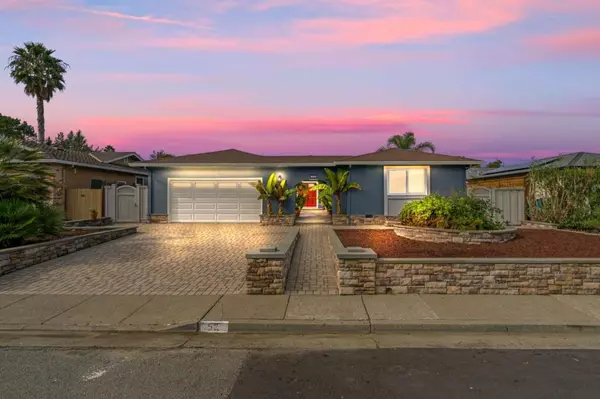 52 Leland DR, Novato, CA 94947