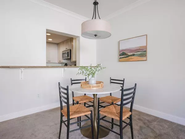 San Carlos, CA 94070,633 Elm ST #406