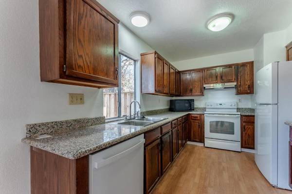 San Jose, CA 95122,1427 Mcquesten DR #B