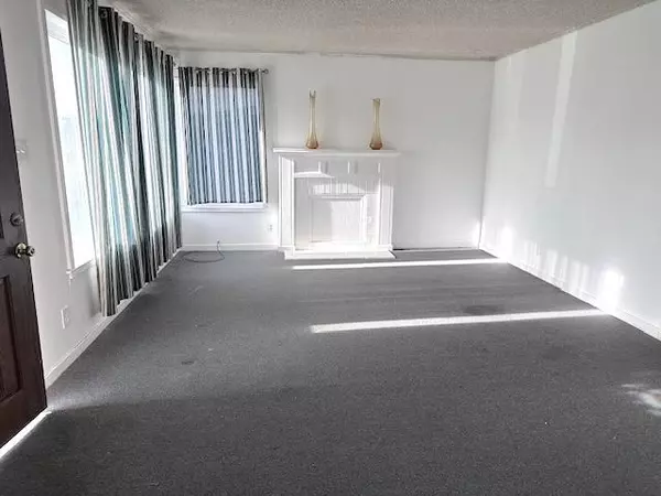 San Mateo, CA 94402,1213 S Claremont ST