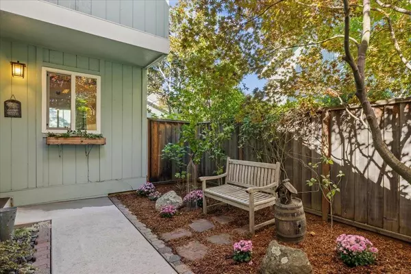 Mountain View, CA 94040,950 Boranda AVE #9