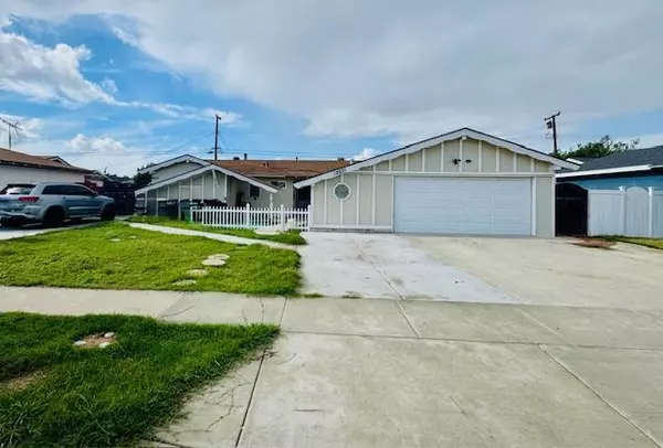 12621 Kathy LN, Garden Grove, CA 92840
