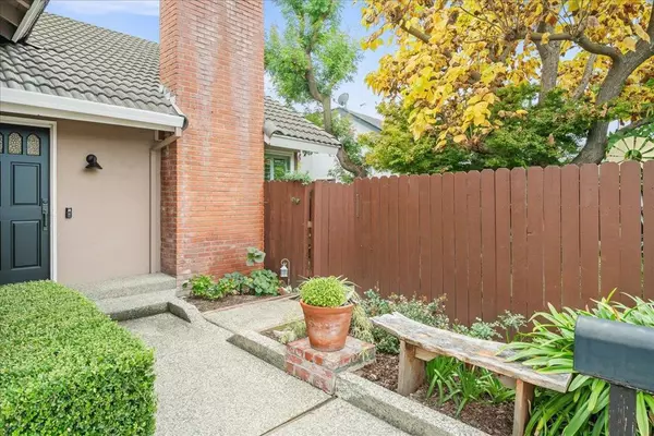 San Jose, CA 95119,272 Los Palmos WAY