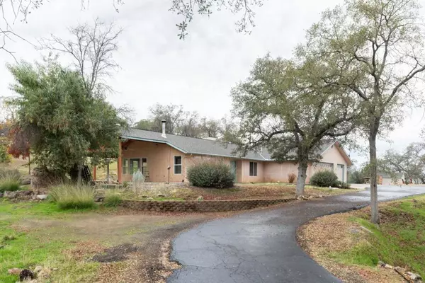 Coarsegold, CA 93614,41508 Roaring River CT