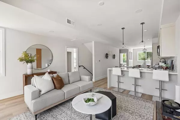 Campbell, CA 95008,523 Union AVE