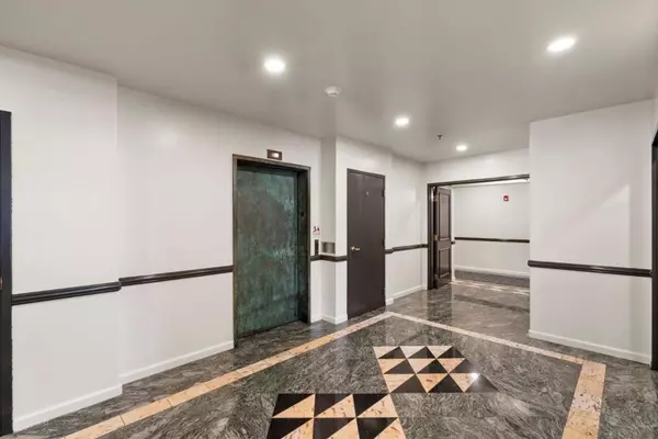 Palo Alto, CA 94306,200 Sheridan AVE #406