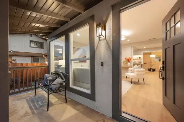 Redwood City, CA 94063,840 8th AVE