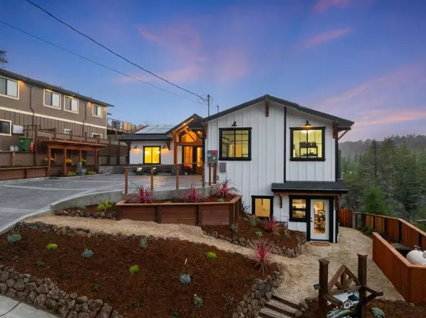 Boulder Creek, CA 95006,230 Fern Rock WAY