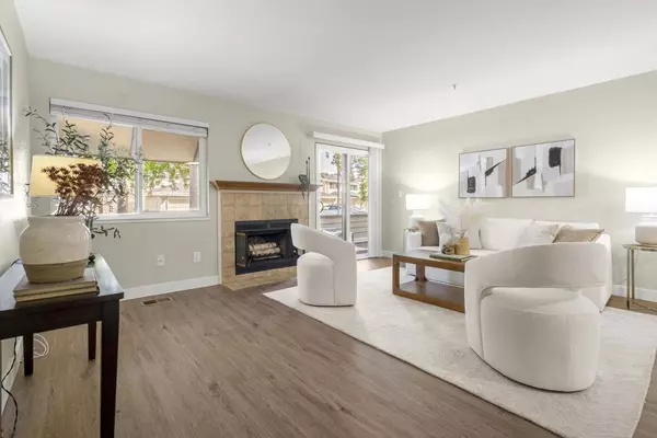 Foster City, CA 94404,141 Albacore LN