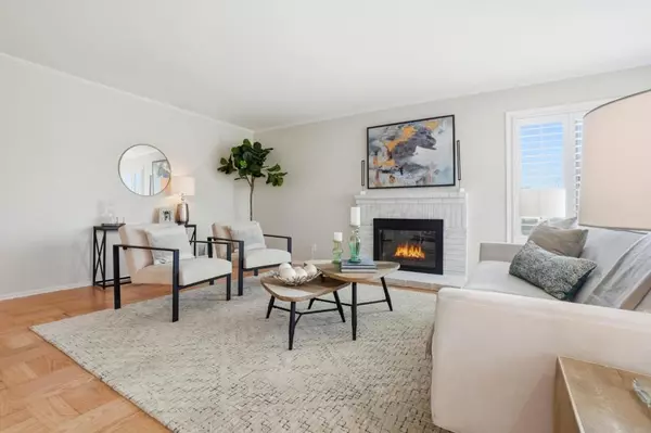 South San Francisco, CA 94080,33 Lilac LN