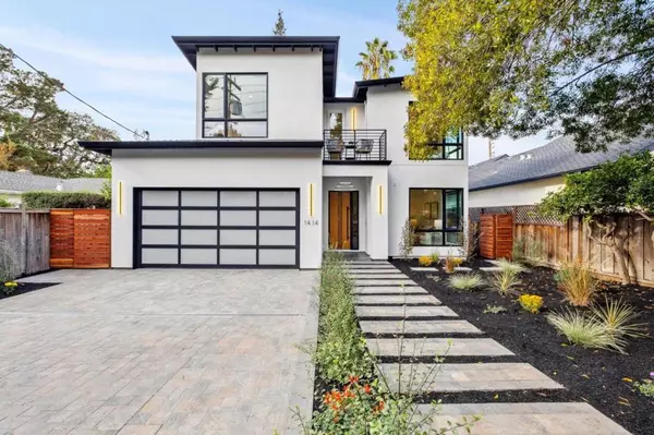 1414 W Selby LN, Redwood City, CA 94061