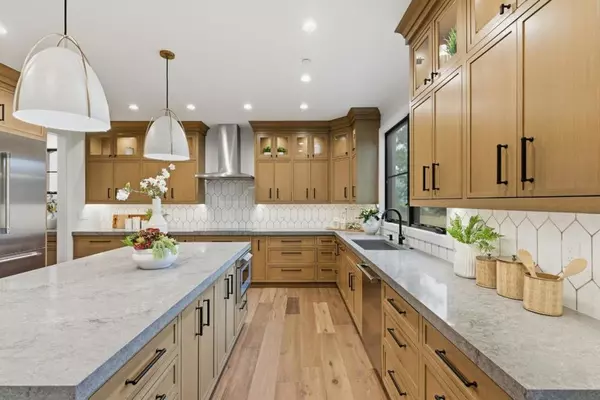 San Carlos, CA 94070,123 Dolton AVE