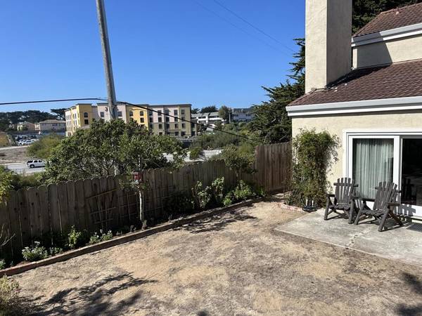 Marina, CA 93933,3242 3242 Coral WAY