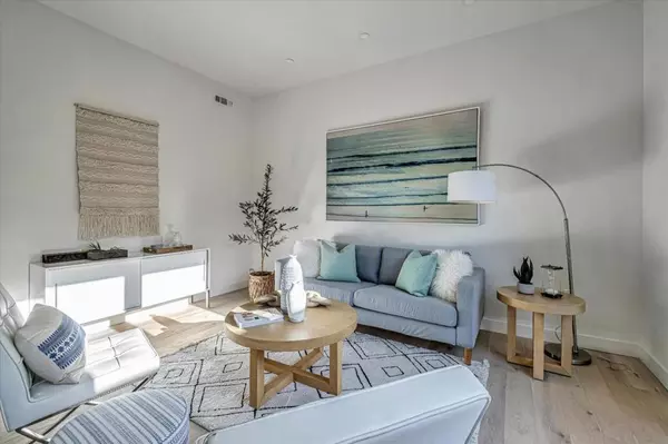 Soquel, CA 95073,105 Darlington