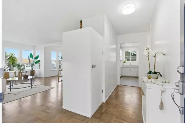 Daly City, CA 94015,1322 Southgate AVE