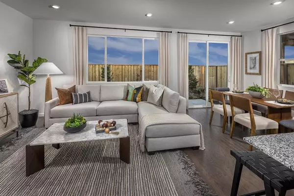 Hollister, CA 95023,461 Walk About WAY