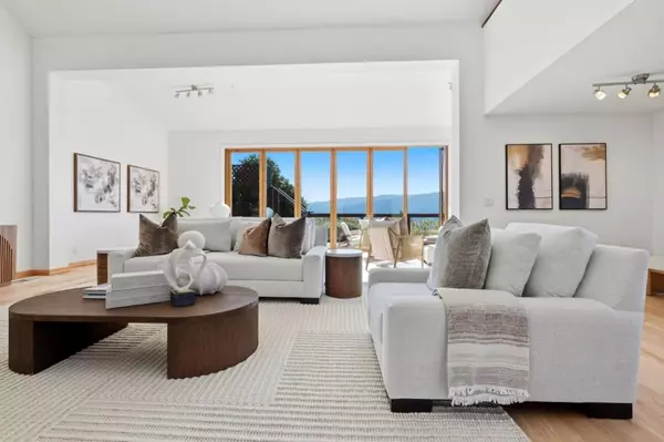 Redwood City, CA 94062,711 W California WAY