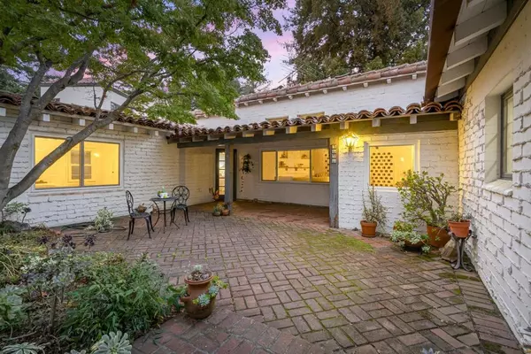 Palo Alto, CA 94306,3691 Laguna AVE