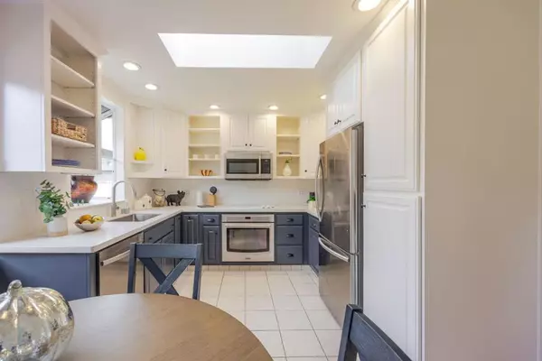 Montara, CA 94037,655 George ST