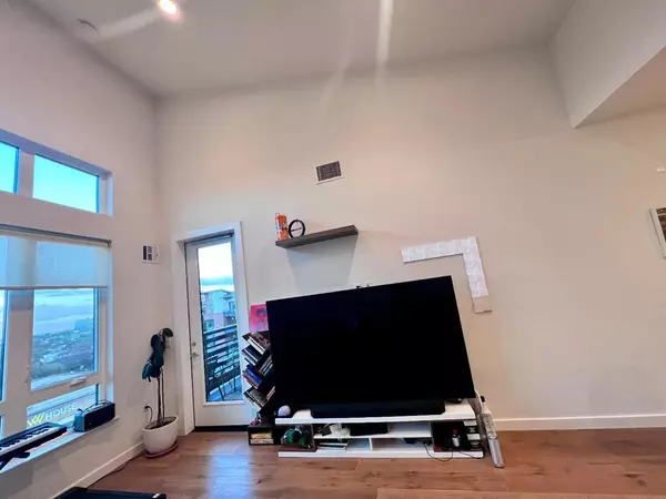 Belmont, CA 94002,400 El Camino Real #403