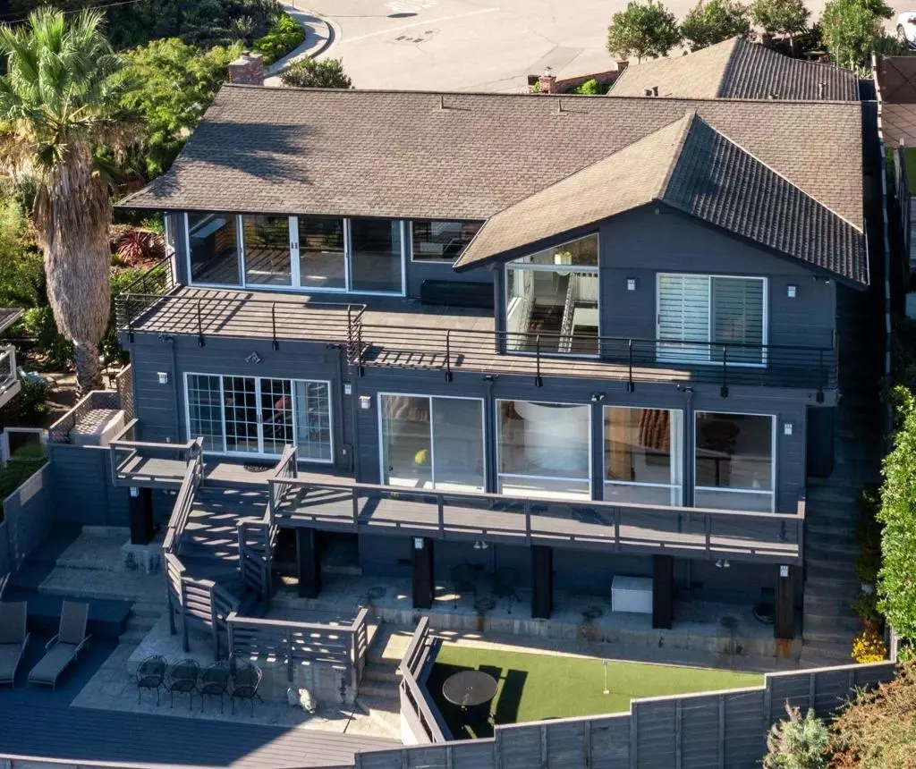 Santa Cruz, CA 95060,902 Laurent ST