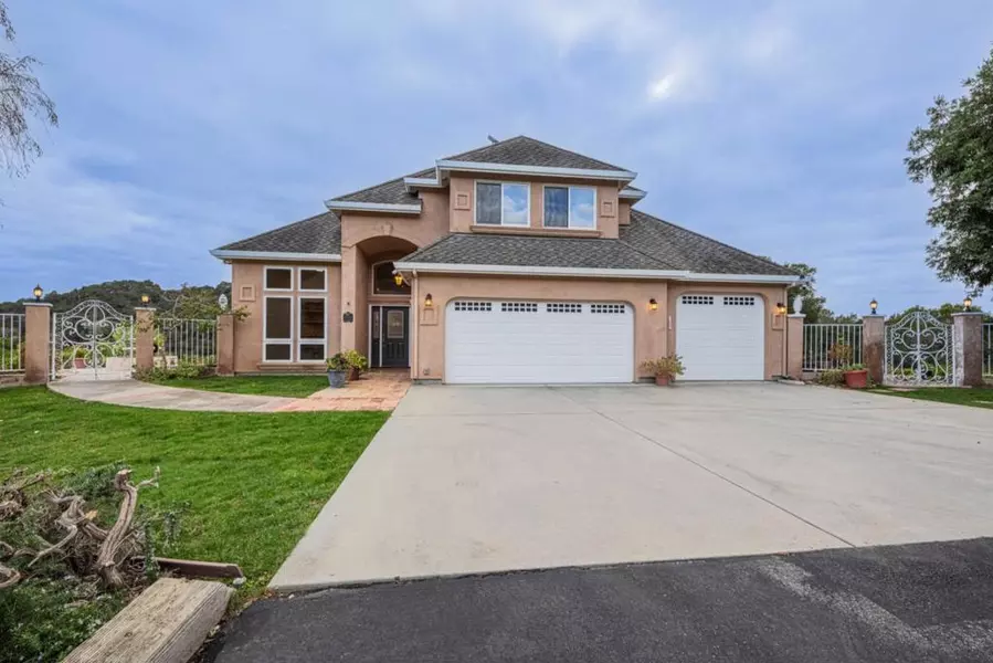 20160 Rock Springs LN, Aromas, CA 95004