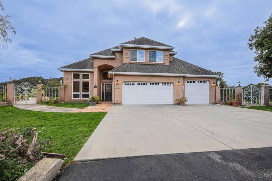 20160 Rock Springs LN, Aromas, CA 95004