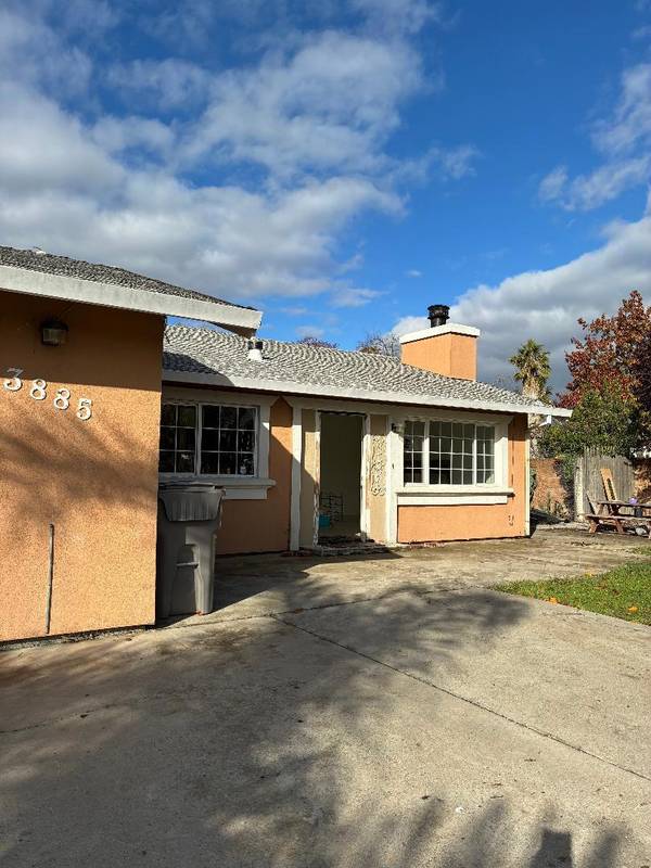 Sacramento, CA 95823,3885 Samos WAY