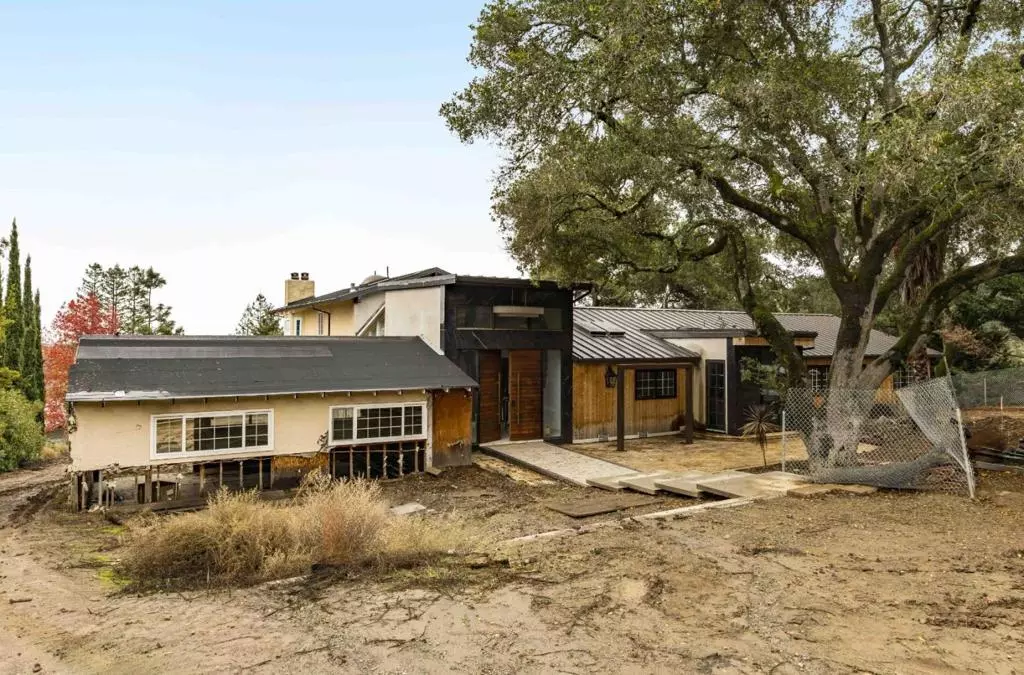 Palo Alto, CA 94304,3085 Alexis DR