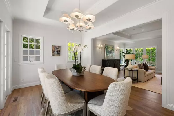 Hillsborough, CA 94010,130 Stonehedge RD