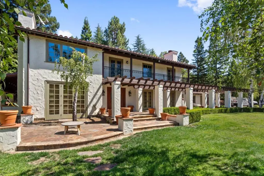 Portola Valley, CA 94028,190 Portola RD