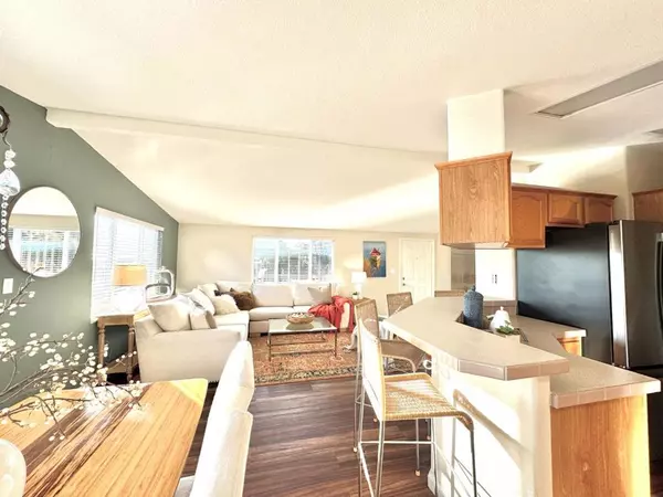 Half Moon Bay, CA 94019,37 Oceanview AVE