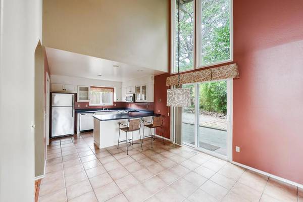 Aptos, CA 95003,208 Spreckels DR