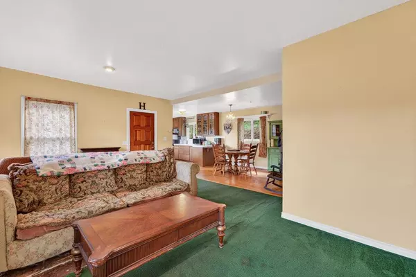 Watsonville, CA 95076,885 Larkin Valley RD