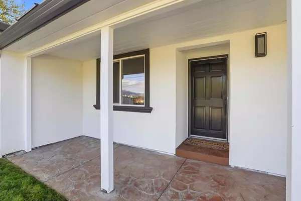 Hollister, CA 95023,1361 Hillcrest RD