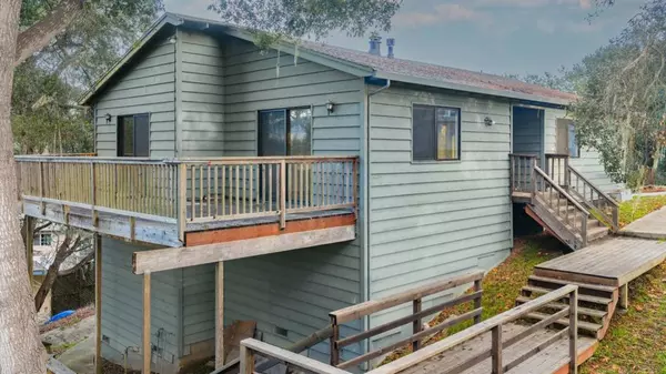 Aptos, CA 95003,812 Loma Prieta DR