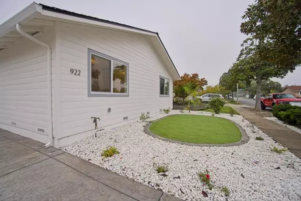 Sunnyvale, CA 94086,922 Iris AVE