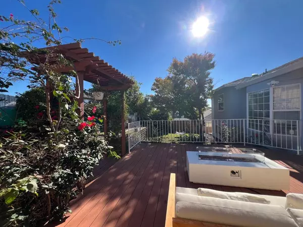 Castro Valley, CA 94546,3833 Brookdale BLVD