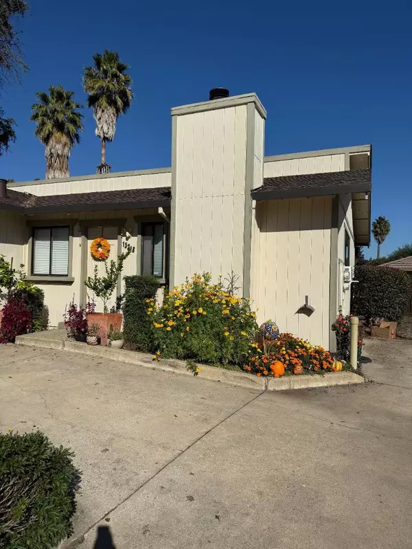 Morgan Hill, CA 95037,15318 Calle Enrique