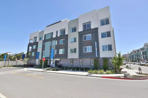 San Jose, CA 95117,3207 Mallard CT #401