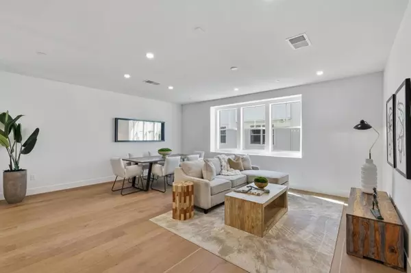 Walnut Creek, CA 94597,184 Oak CIR