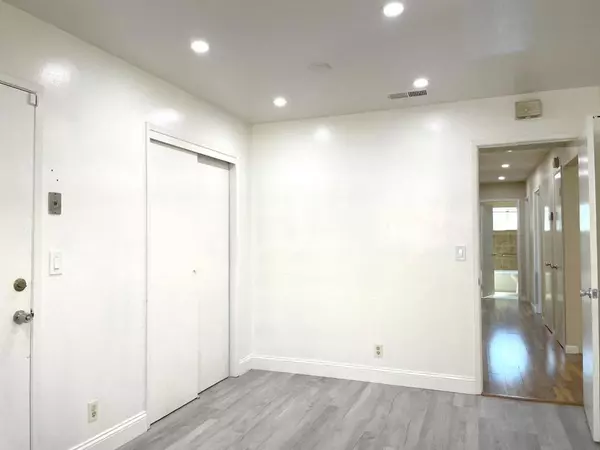 Fremont, CA 94555,33847 Whitehead LN