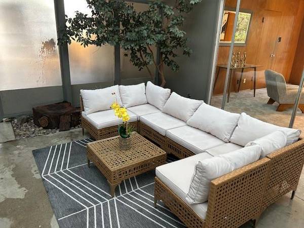 San Mateo, CA 94402,1582 Brandywine RD