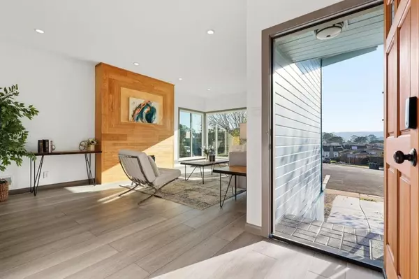 Daly City, CA 94015,98 Wilshire AVE