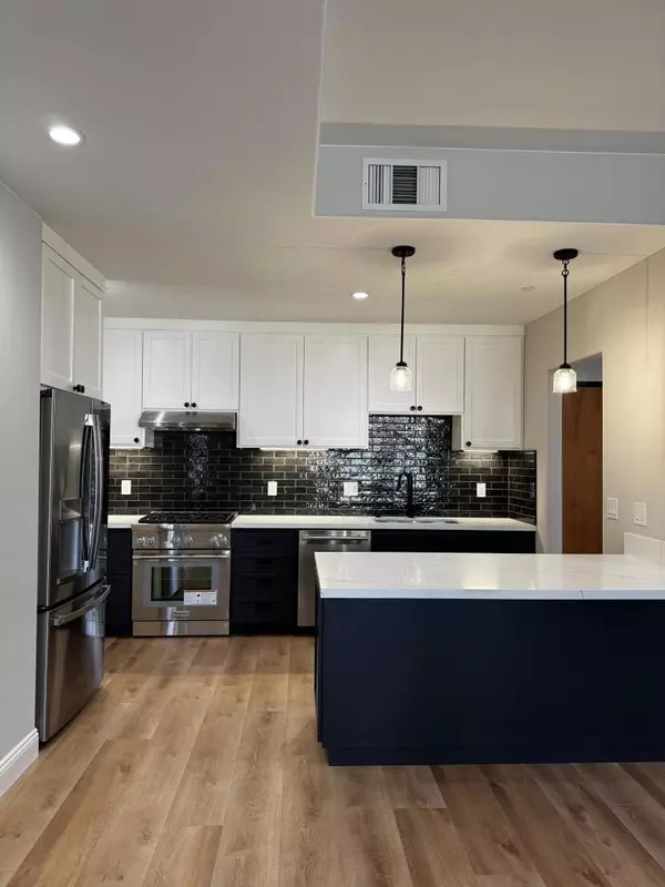 200 Sheridan AVE #306, Palo Alto, CA 94306