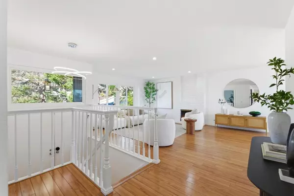 San Carlos, CA 94070,147 Leslie DR