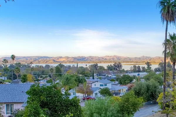 Lake Elsinore, CA 92530,18261 Sanders DR